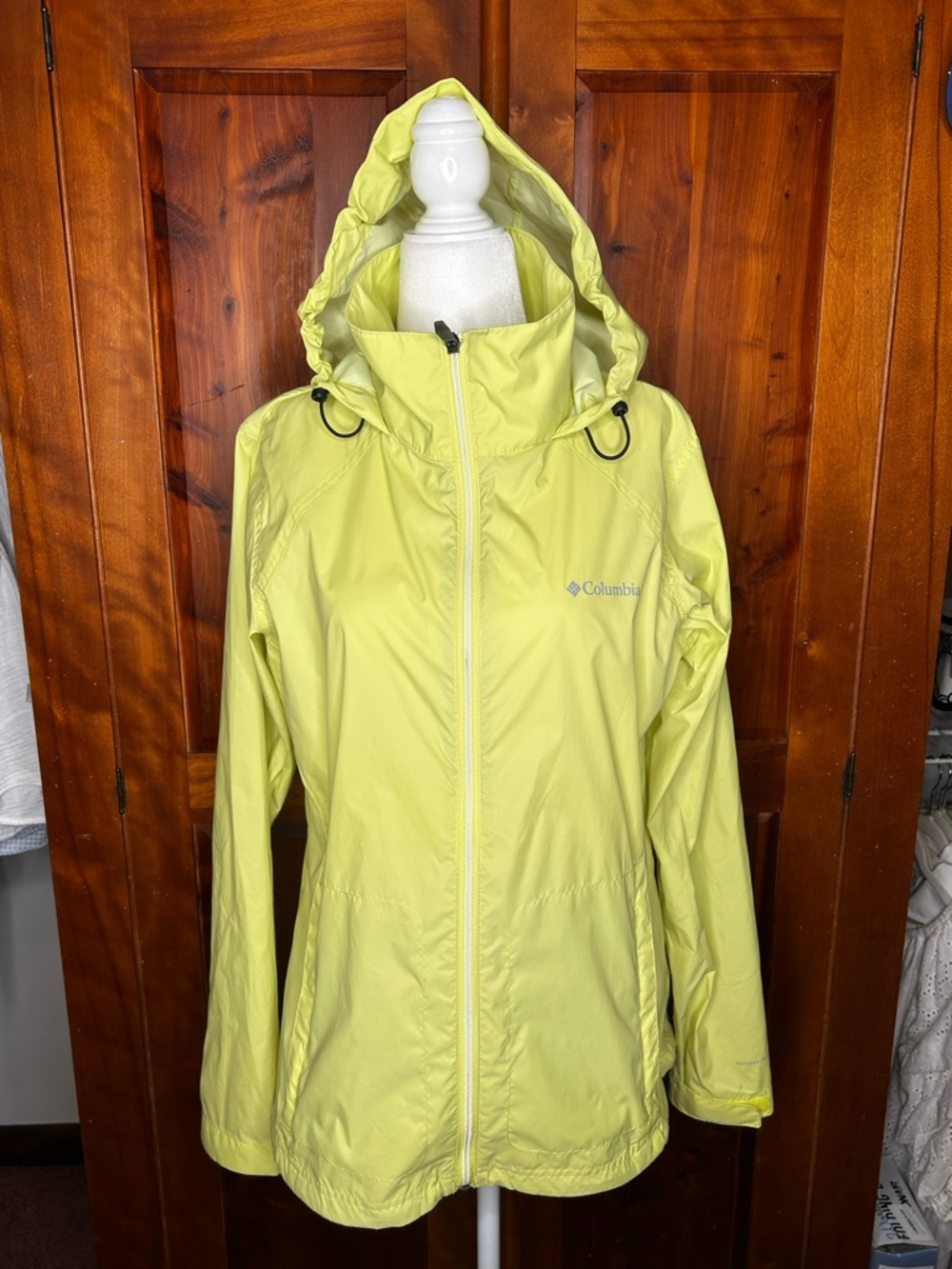 Columbia NEW Hooded Switchback Rain Jacket - Water Resistant Zip Front Hiking